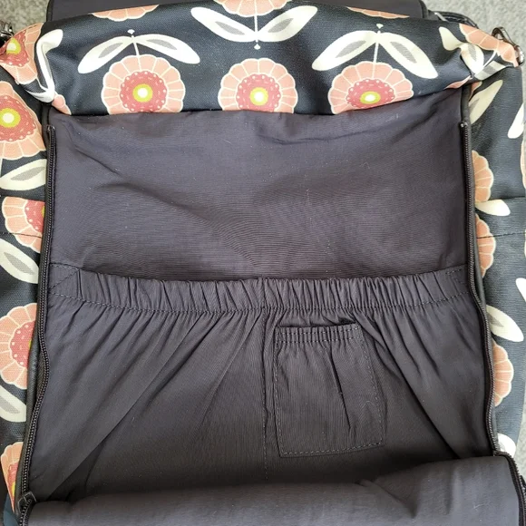 Petunia Pickle Bottom Diaper Bag lg backpack & shoulder bag peach/black floral
